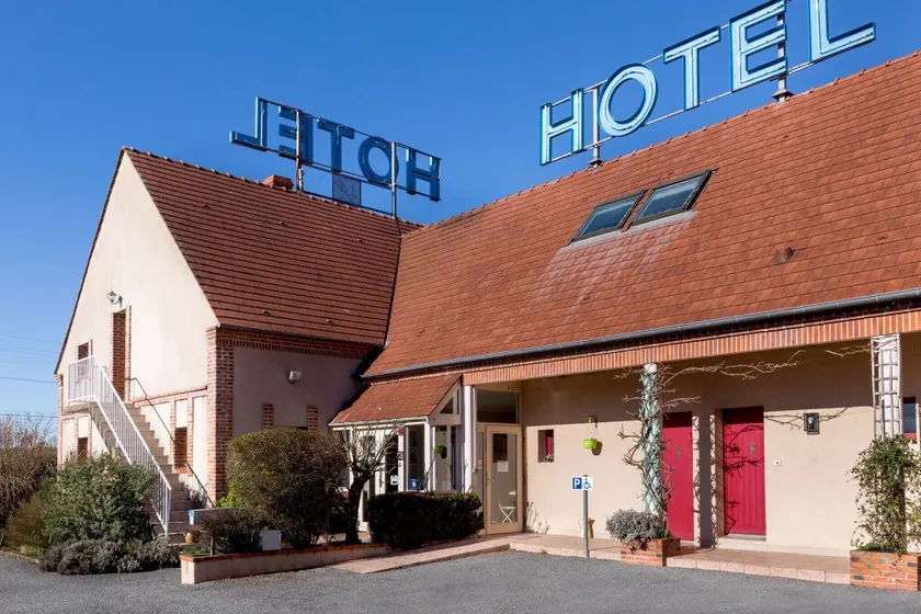 Logis Hotel Le Nuage - Image 1