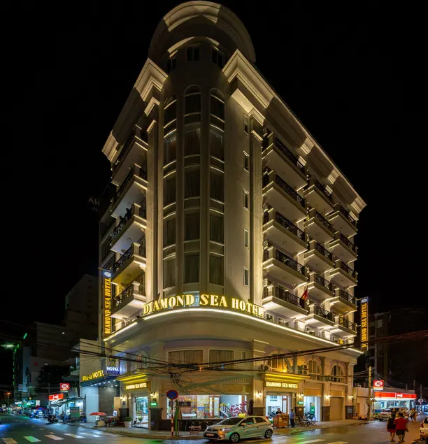 Diamond Sea Hotel - Image 1
