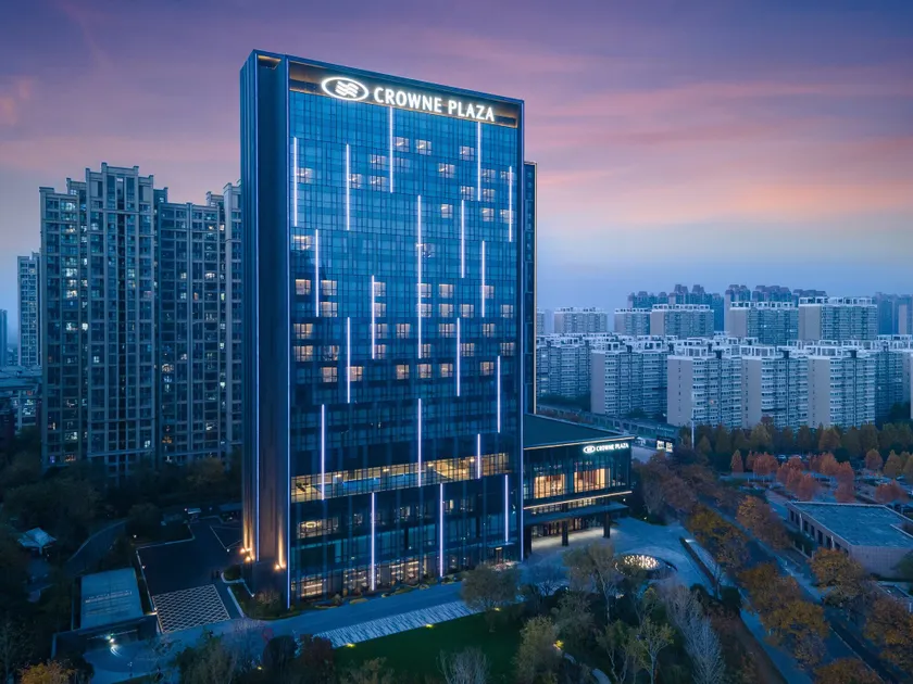 Crowne Plaza Zhengzhou High Tech Zone by IHG - Image 1