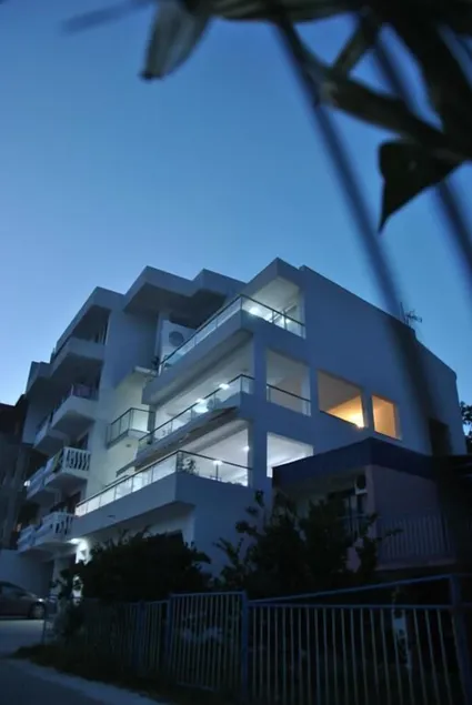 Apartments FourRoses - Image 1