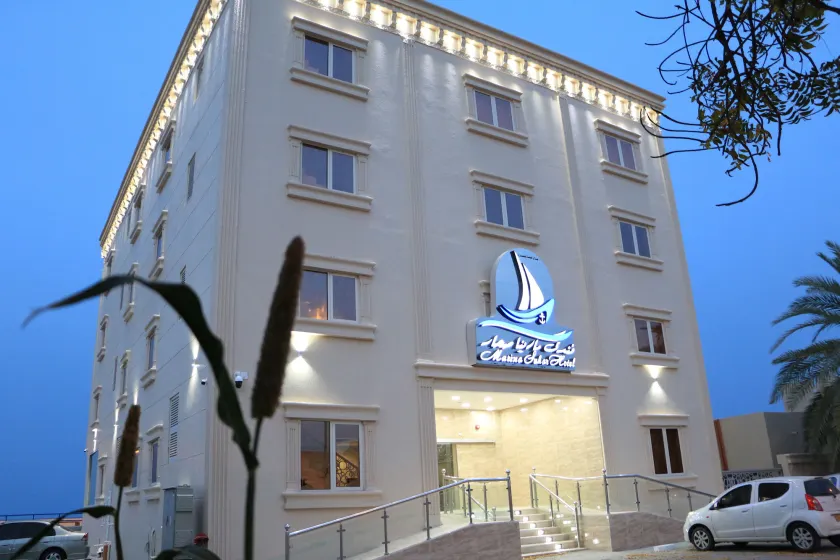 Marina Hotel - Image 1
