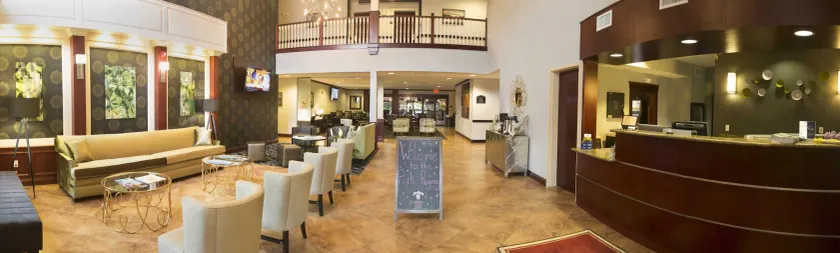 Parke Regency Hotel & Conference Center - Image 1