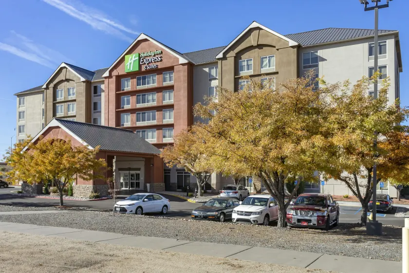 Holiday Inn Express Hotel & Suites Albuquerque Midtown by IHG - Image 1