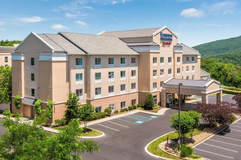 Fairfield Inn & Suites Chattanooga I-24/Lookout Mountain - Image 1