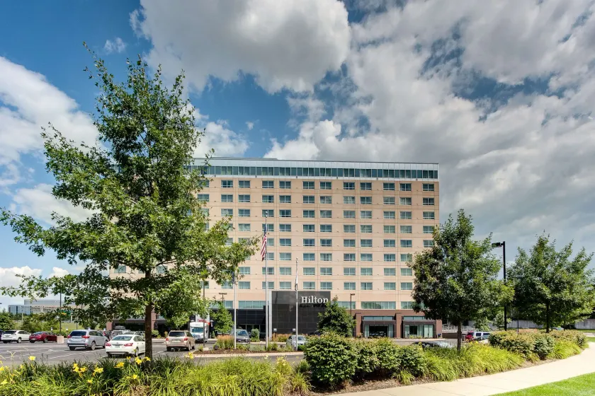 Hilton Minneapolis/Bloomington - Image 1