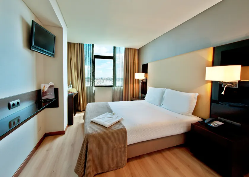 Turim Alameda Hotel - Image 1