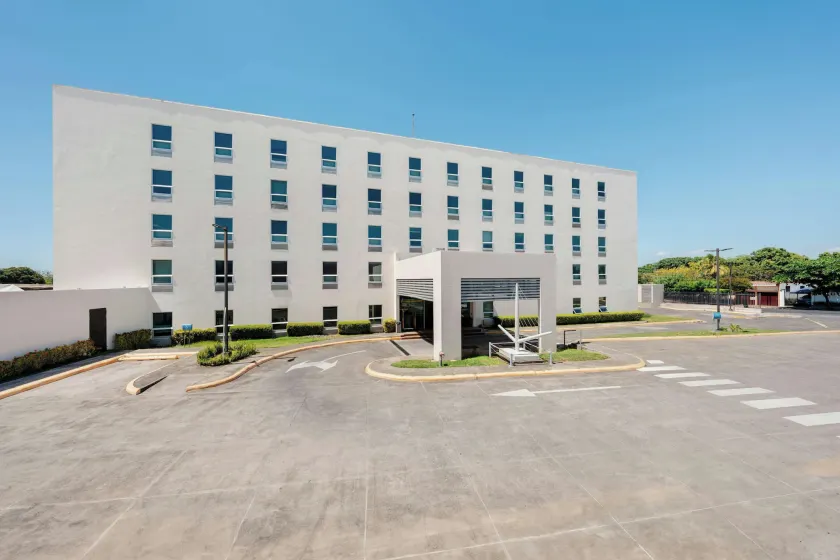 City Express by Marriott Managua - Image 1
