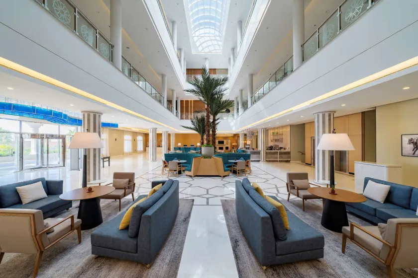 Radisson Hotel Riyadh Airport - Lobby