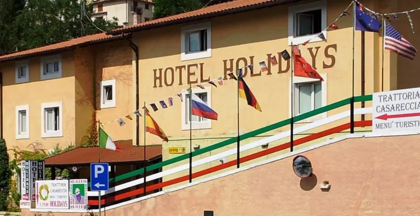 HOTEL HOLIDAYS a Barrea - Natura, Relax e Benessere nel Parco d'Abruzzo - Image 1