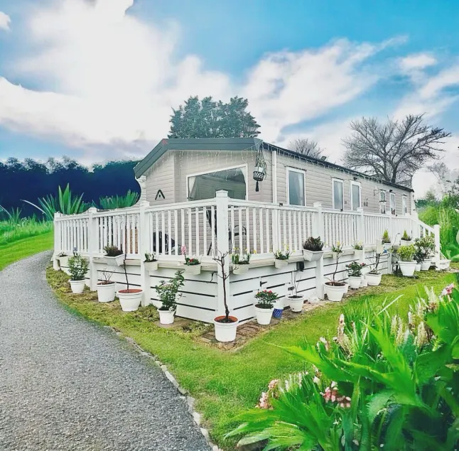 Fantástica casa vacacional apta para niños con sauna, jardín y barbacoa | Vistas a la naturaleza | Admite perro - Image 1