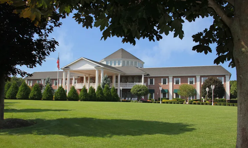 The Inn and Spa at East Wind - Image 1