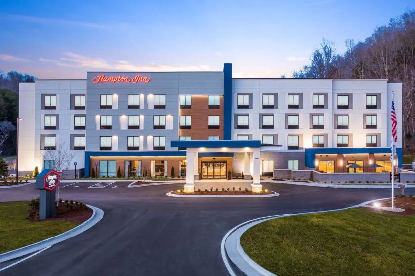 Hampton Inn Ashland City, TN - Image 1