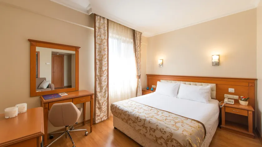 Prestige Hotel Old City - Image 1