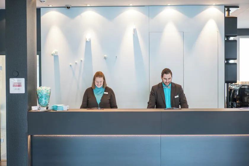 Motel One Hamburg-Altona - Recepción