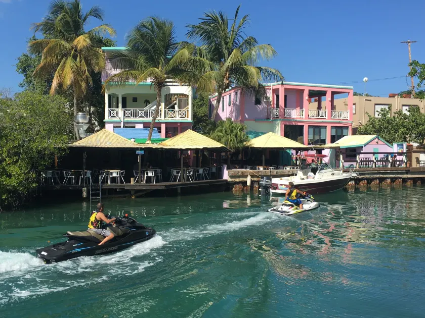 Mamacitas Guest House - Image 1