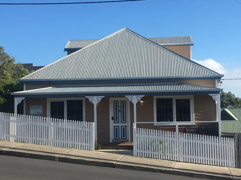 Noah's Stanley Luxury Bed and Breakfast - Image 1