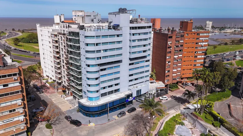 Palladium Business Hotel - Image 1