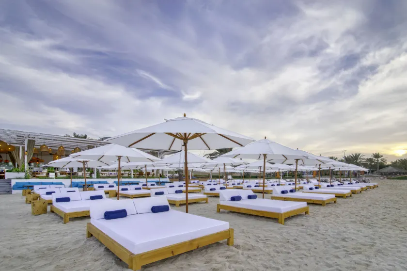 Radisson Blu Hotel & Resort, Abu Dhabi Corniche - Image 1