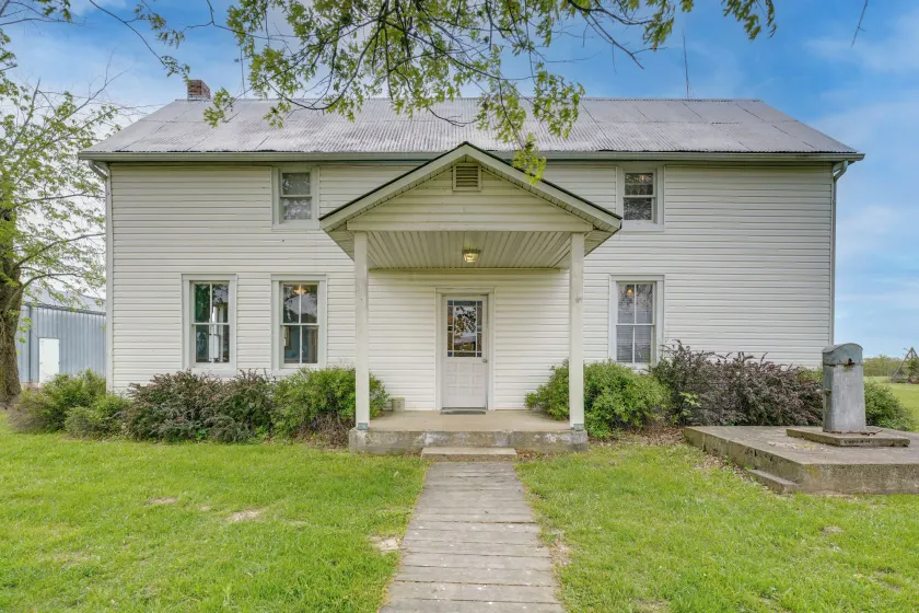 Spacious Owensville Getaway w/ Winery On-site! - Image 1