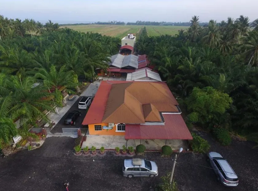 Capital O 91206 Homestay Pelangi Ban Pecah. (muslim Only) - Image 1