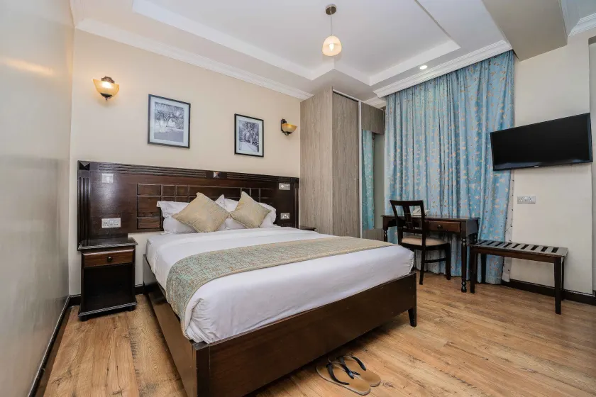 Hemak Suites - Image 1