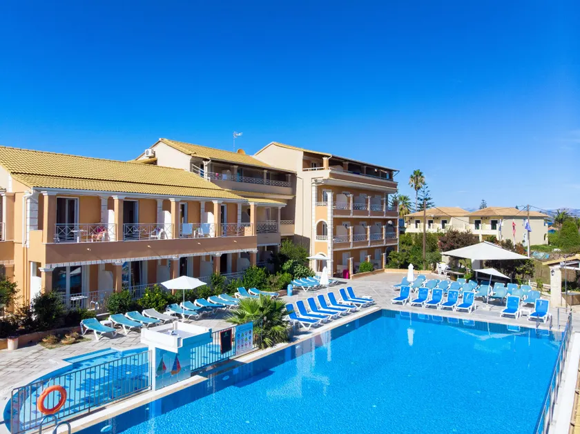 Kavos Plaza Hotel - Image 1