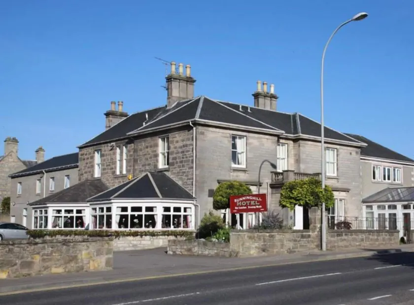 Sunninghill Hotel - Image 1