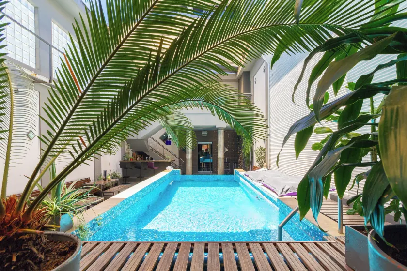 Prodeo Hotel + Lounge - Image 1