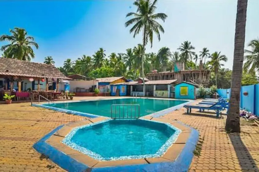 Village Royale, Calangute Beach - Image 1