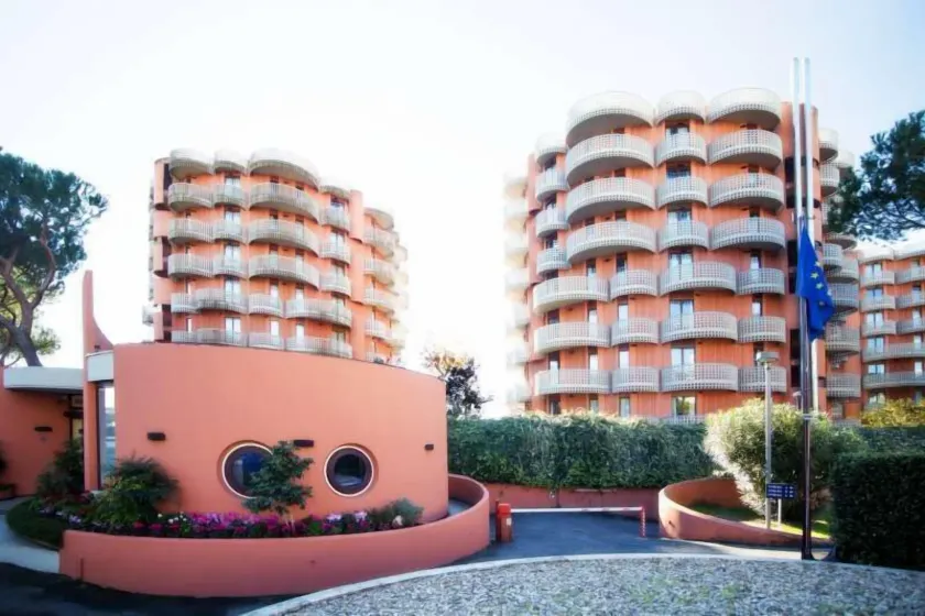 Parco De Medici Residence Hotel - Image 1