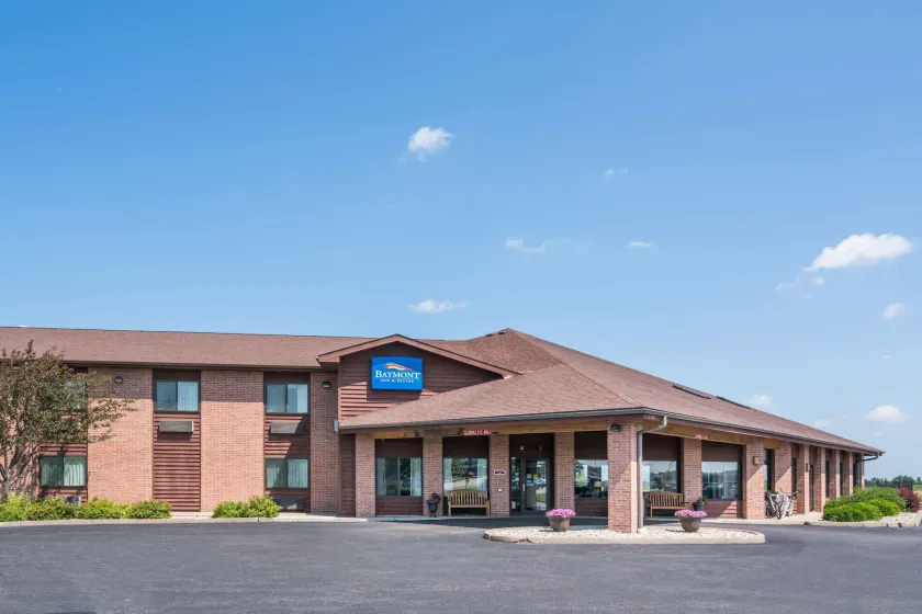 Baymont by Wyndham Marshfield - Image 1