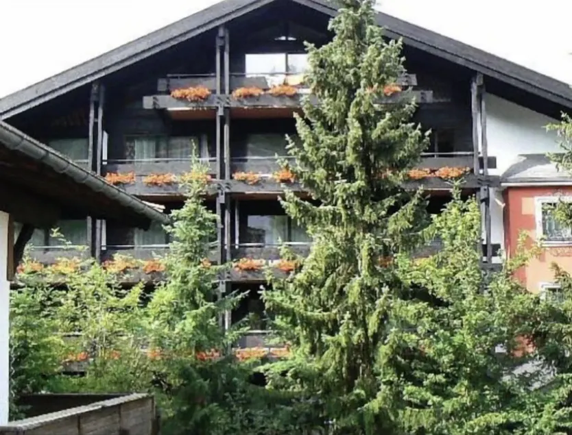 Kronenlodge - Image 1