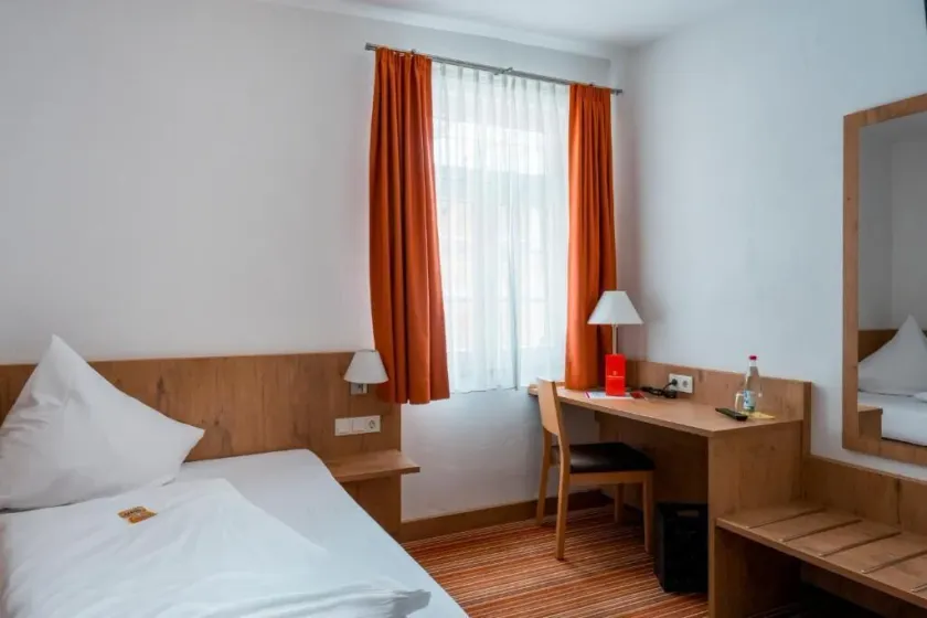 Gasthaus zur Krone - Room