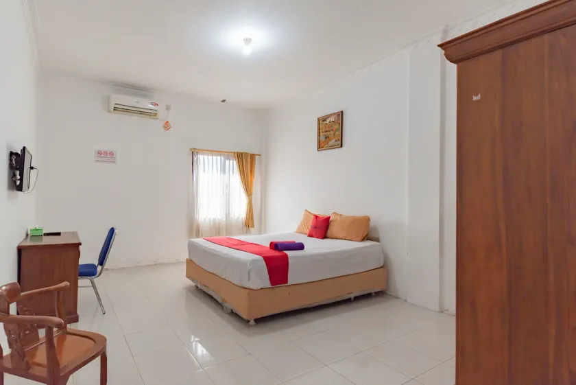 RedDoorz near Samarinda Square - Image 1