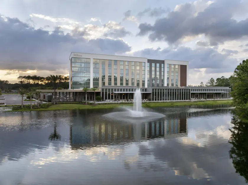 Hilton Jacksonville At Mayo Clinic - Image 1