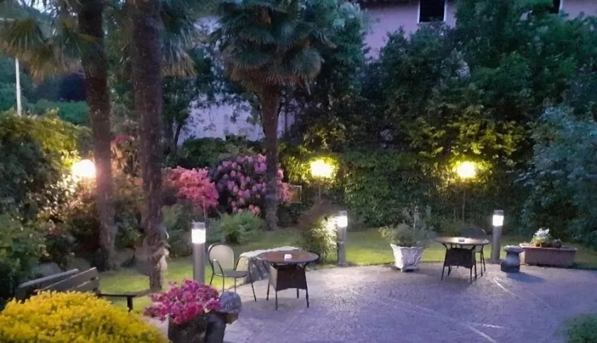 Hotel Corona - Image 1