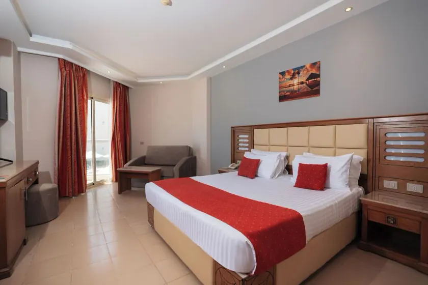 Sunrise Solara Aqua park Resort - Image 1