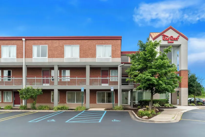 Red Roof Inn Auburn Hills - Image 1