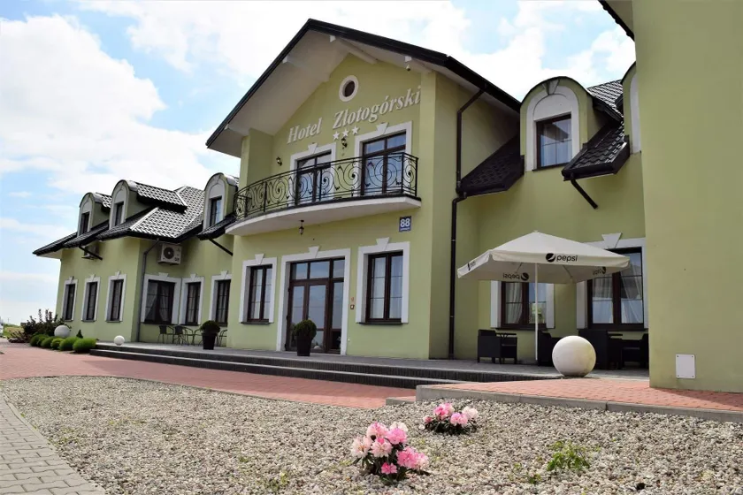 Hotel Złotogórski - Image 1