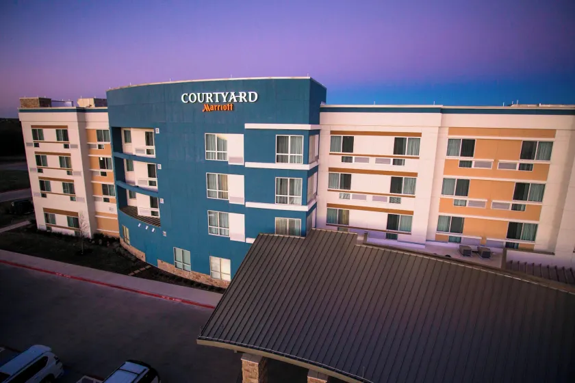 Courtyard by Marriott Dallas Midlothian at Midlothian Conference Center - Image 1