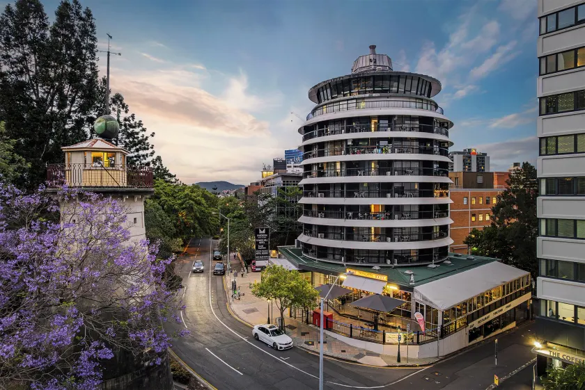 Madison Tower Mill Hotel - Image 1
