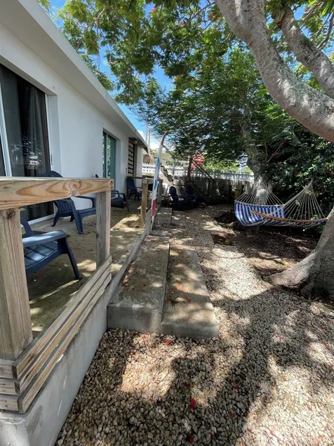 Las Olas Beach apartments - Image 1