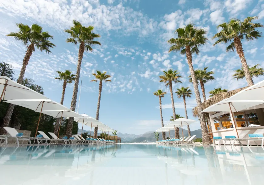 Monte Palm Beach - Image 1