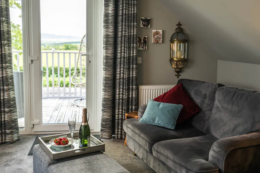 Dunroamin Apartment - Image 1