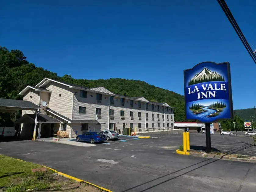 LaVale Inn Cumberland Area - Image 1