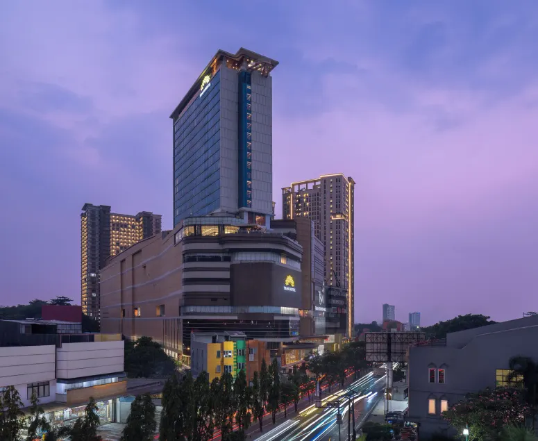 Trans Hotel Jakarta - Image 1