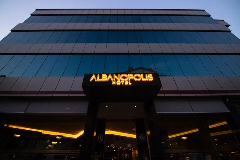 Albanopolis Hotel - Image 1