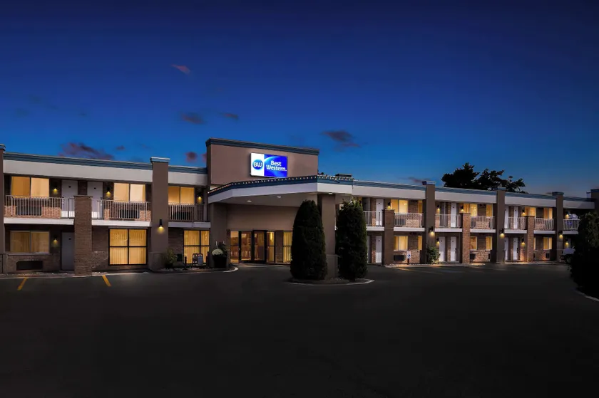 Best Western Halton Hills - Image 1