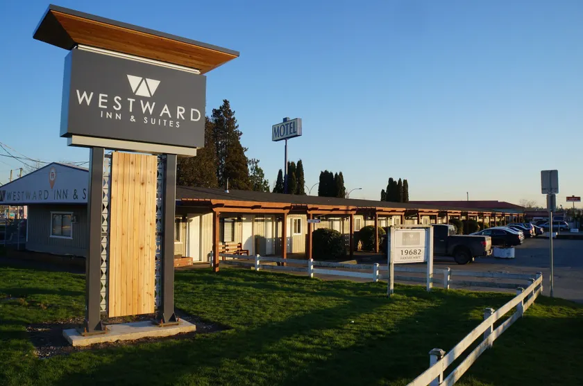 Westward Inn & Suites - Image 1