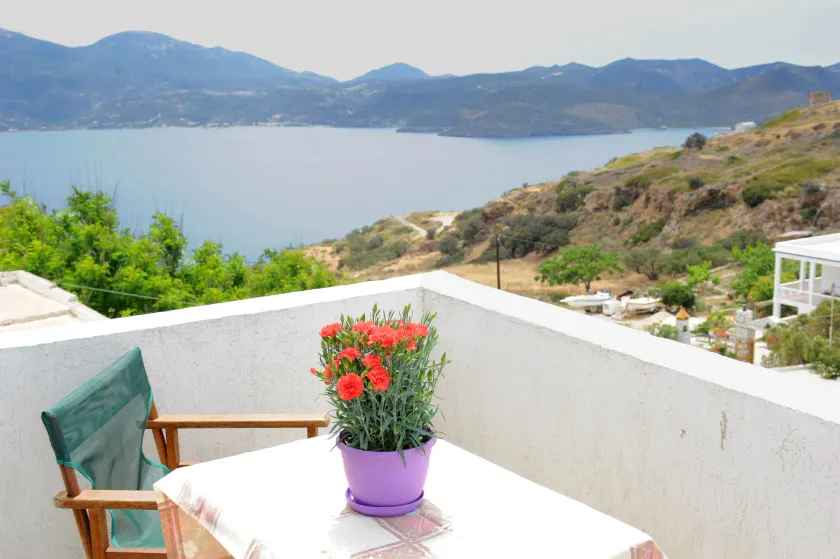 Morfeas Hotel - Image 1